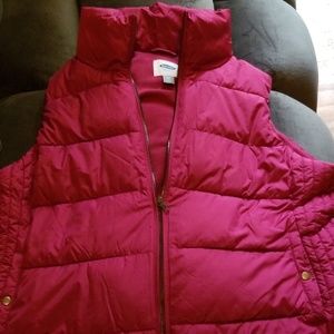 Old Navy fleece lined vest - New with tags!